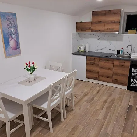 Dinlux Apartment