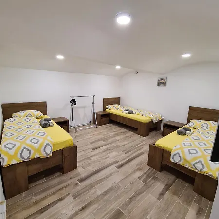Dinlux Apartment *